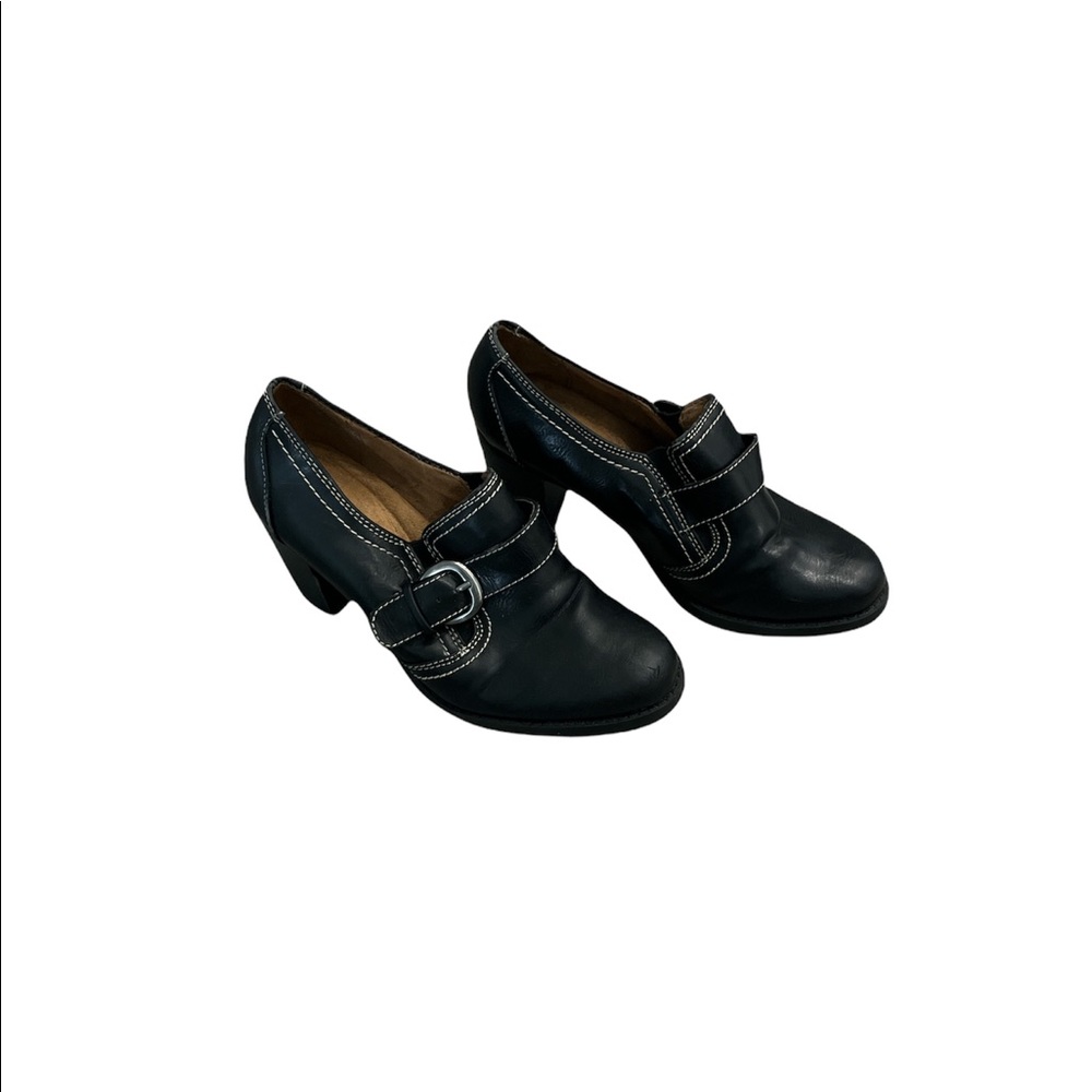NATURALIZER black loafers